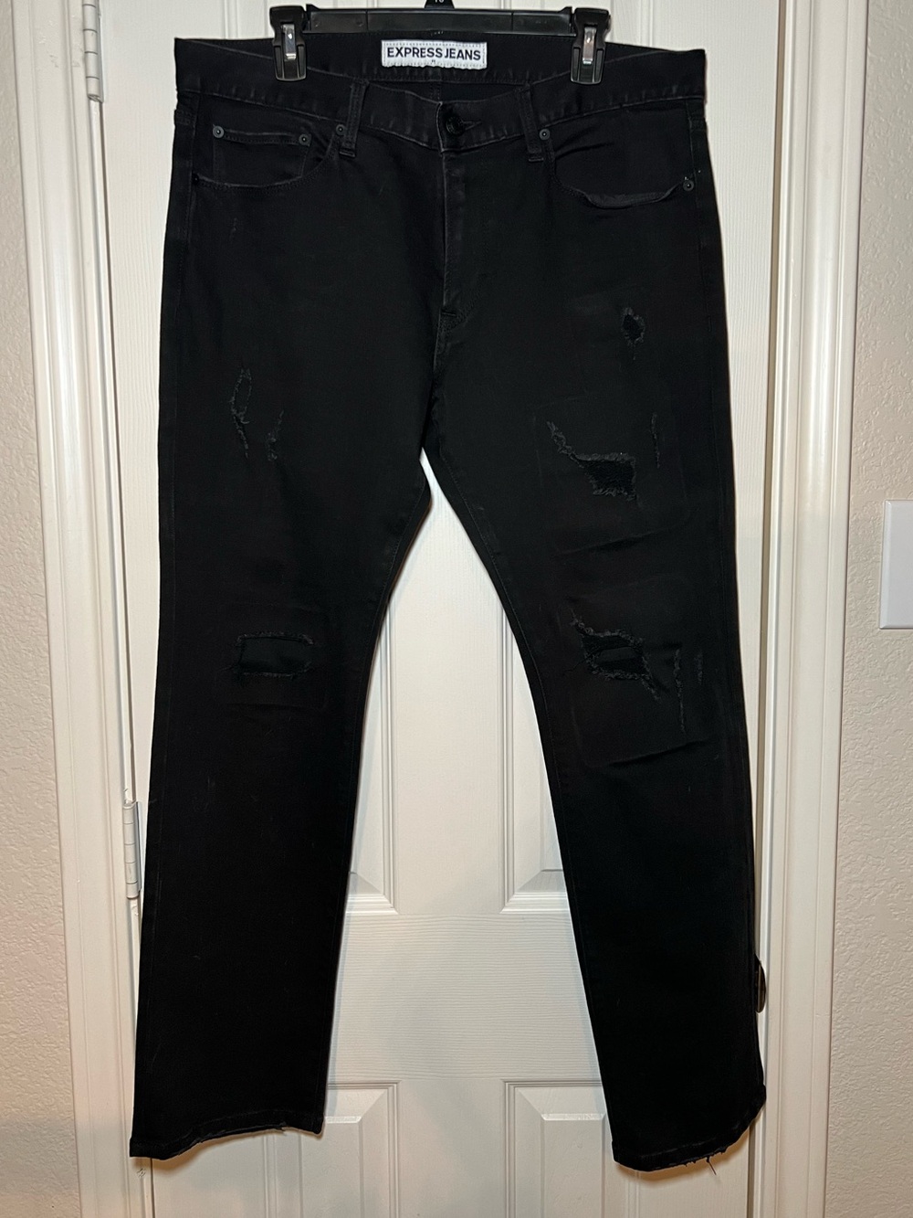 Express Men’s distressed pants